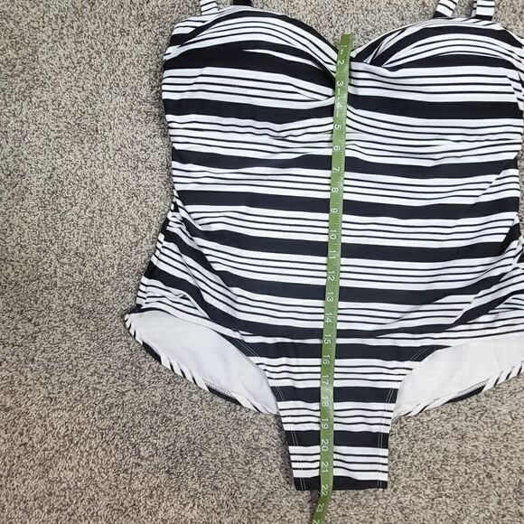Plus Size Catalina Black & White One Piece Swimsuit - Picture 4 of 11